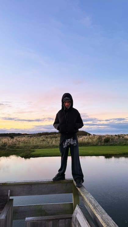 Seven Kayne en la casa del lago