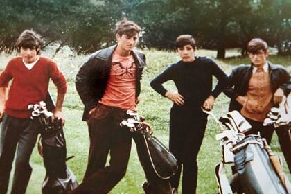 Severiano a los 13 años (el tercero, de azul), en el Real Club de Golf de Pedreña
