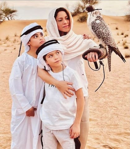 Shakira está pasando unas vacaciones en Dubái junto a sus hijos: Sasha y Milan