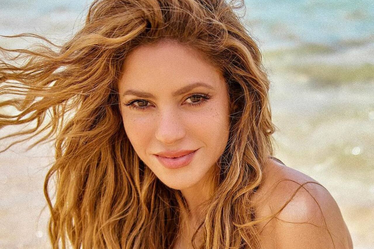 El radical cambio de look de Shakira: uñas en 3D y nuevo ...