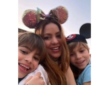Shakira viajó con sus hijos a Disney World, en Orlando, Florida, en enero, tras esas vacaciones habría tomado una decisión sobre su relación con Piqué