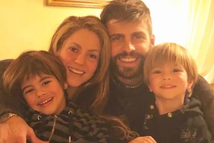 Shakira y Piqué con sus dos hijos, Milán y Sasha