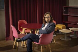 Shannon Vallor: “Tenemos que evitar que la tecnología nos haga trabajar como máquinas”