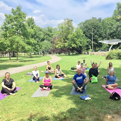 Shape Up NYC comenzó en 2003 como parte de una iniciativa de salud pública, centrada inicialmente en Harlem, el sur de El Bronx y el centro de Brooklyn