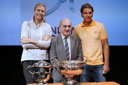 Sharapova y Nadal serán dos animadores en el polvo de ladrillo francés