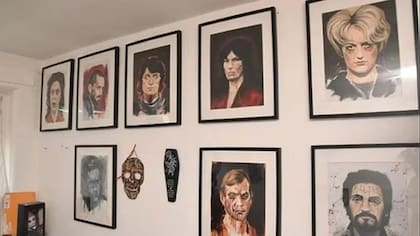 Shaye Groves decoró su dormitorio con retratos de asesinos seriales (Foto: Hampshire Constabulary)