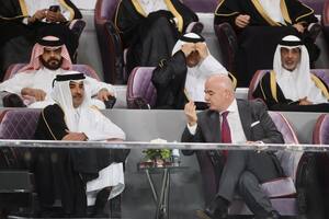 Sheikh Tamim bin Hamad Al Thani, Emir de Qatar, junto con Gianni Infantino, esperan conseguir 20 mil voluntarios para la Copa del Mundo