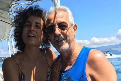 Sheila junto a su padre