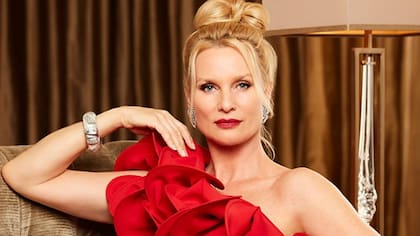 Sheridan caracterizada como Alexis Carrington, la malvada más glamorosa de la televisión