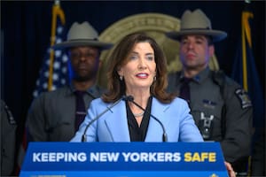 Sheriffs amenazan con demandar a Hochul por prohibir los acuerdos con el ICE