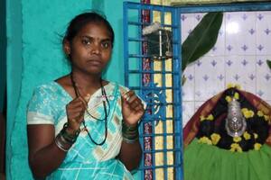 Las jóvenes entregadas a los dioses que quedan atrapadas en una vida de explotación sexual