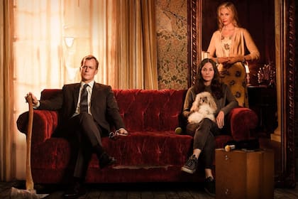Shining Vale, la flamante comedia negra de StarzPlay con Courteney Cox