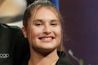 La adolescente que creó un exitoso negocio luego de que drogaran a una amiga con una bebida en un bar