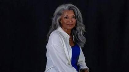 Shirley, ahora sexagenaria, insta al presidente a que finalmente le conceda la ciudadanía a ella y a otras personas en su situación