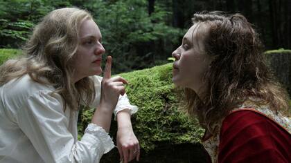 Shirley, dirigida por Josephine Decker y producida por Martin Scorsese, combina ciertos trazos biográficos de la escritora con una historia de ficción que involucra la estancia de una pareja joven en la casa del matrimonio Hyman-Jackson y la misteriosa desaparición de una joven de Bennington.