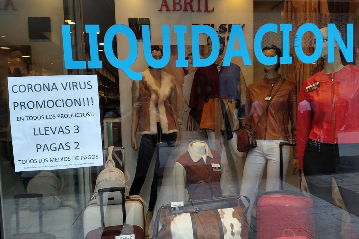 La Ropa Advisos Ropa. Incertidumbre sobre cómo se probará la ropa en medio de la ...