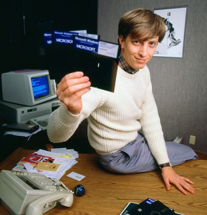 Si bien Bill Gates nunca dio públicamente una confirmación médica sobre tener la condición, sí reconoció sentirse distinto desde joven