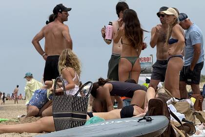 Si bien el amor entre ellos nació hace tres años, ninguno de los dos blanqueó el romance de entrada. Luego la historia fue creciendo, él se acercó a los dos hijos que Zaira tuvo con Jacob Von Plessen y se sembró la unión entre ambas familias, junto a Renata, hija del deportista