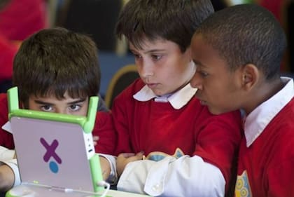 Si bien el Plan Ceibal es conocido por haber entregado una computadora a cada escolar, hoy en día funciona más como un laboratorio de innovación pedagógica.