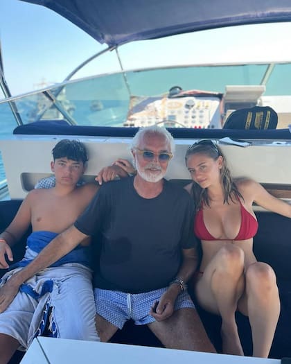 Si bien Leni siempre supo que Briatore era su padre biológico, el vínculo entre ellos fue escaso; en 2018 se reencontraron y comenzaron a construir su relación (Foto: Instagram @briatoreflavio)