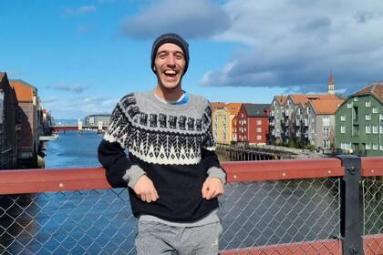 Si bien que esta muy contento con su trabajo como mozo, Marcos aseguró que en el futuro le gustaría retomar la pastelería (Foto: Instagram @marcosbakeoffargentina)