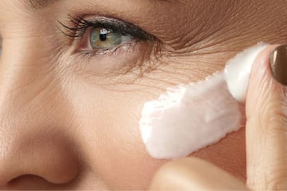 Si bien son muy efectivas en adultos mayores, este tipo de cremas no tienen efecto alguno en el cuidado de la piel de los adolescentes