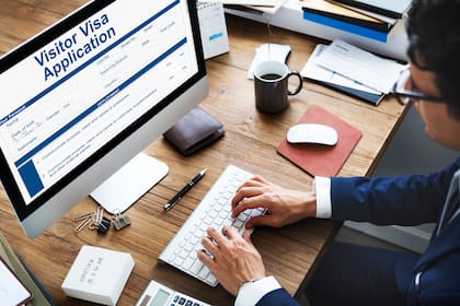 Si el motivo original de un visitante para estar en Estados Unidos cambió, puede ser elegible para extender su estatus