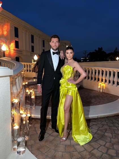 S, es oficial! Niels y yo nos mudamos a Buenos Aires, Argentina! Aunque Los ngeles siempre ser nuestro hogar, ambos estbamos listos para un cambio. Y aqu estamos, una semana despus vivimos en una de las ciudades ms hermosas del mundo, el Pars de Latinoamrica. Una ciudad llena de pasin por la comida, el arte, la cultura, la historia y mucho ms