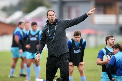 "Si lo que pretendemos es llegar bien preparados al Mundial, está muy bueno disponer de una competencia previa y, sobre todo, de una exigencia de esta magnitud", se complació Álvaro Galindo, el entrenador de los Pumitas.