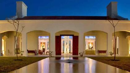 Si no se aloja en el hotel, también se puede disfrutar de la experiencia yendo a cenar o pasando un día disfrutando sus instalaciones