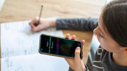 Si quieres mejores respuestas, deja de tratar a la IA como a una persona y empieza a tratarla como una herramienta.