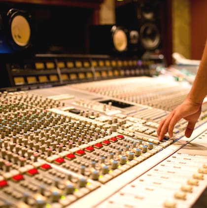 Si te gusta la música y te interesa grabar o estudiar, Estudios Panda es tu lugar