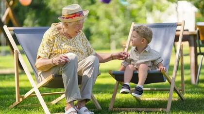 Si tenés entre 85 y 89 años, la puntuación media en la prueba de sentarse y levantarse es ocho.