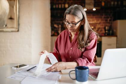 Si un contribuyente cumplió 73 años en 2025, el RMD debe realizarlo por primera vez el 1º de abril de 2026
