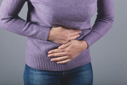 SIBO, síndrome de colon irritable, las hormonas... Hay muchas causas detrás de la hinchazón abdominal.