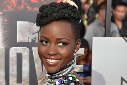 Siempre deslumbrante, Lupita durante la última entrega de los MTV Awards