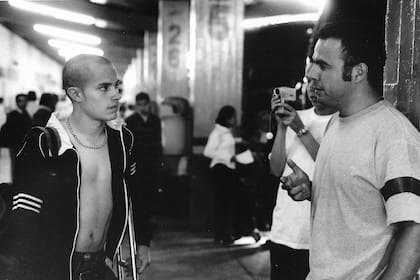 "Siempre digo que la inocencia es más poderosa que la experiencia, porque te lleva a hacer cosas que no deberías hacer y te lleva a conocer otra frontera”, asume el director