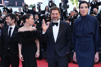 Siempre elegante, Bardem despertó suspiros en la red carpet