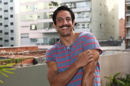 "Siempre fui tímido", reconoce el actor y artista plástico Joaquín Ferreira