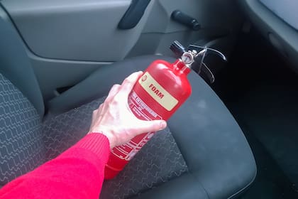 Siempre hay que recordar tener un extintor de fuego en un lugar accesible