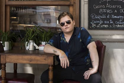 "Siempre tuve un ojo más directo hacia los escritores, quiero escribir. Estoy armando un par de guiones, hace mucho estoy escribiendo una película, tengo muchos borradores de cosas todavía que tengo que hacer y quiero entregárselas a gente más talentosa y decir: '¿Te interesa dirigir esta idea de loca?'“, revela