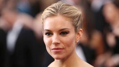 Sienna Miller apunta a una justa distribución salarial para las mujeres