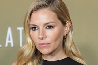 Sienna Miller: el infierno que vivió tras la infidelidad de Jude Law y las traumáticas semanas que no logra recordar