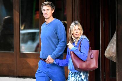 Sienna Miller y su último novio, Lucas Zwirner