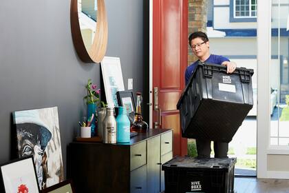 Siete ciudades de California ocuparon los primeros puestos del listado de territorios de los que más se mudan este año