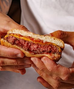 Tragos de autor, menú de película y festejo cervecero