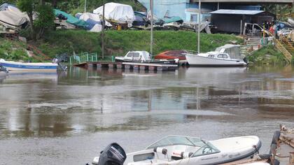 Sigue aumentando el número de evacuados en Santa Fe por las inundaciones