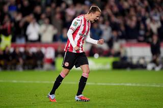 Sigue el mal inicio de campaña del Aston Villa y queda fuera de la Copa de Liga