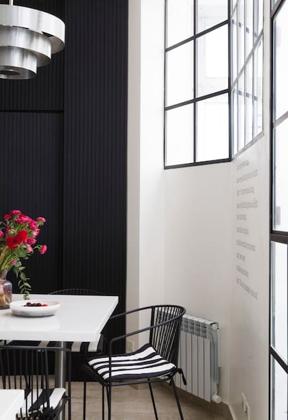 Sillas encordadas (Bull Buenos Aires).