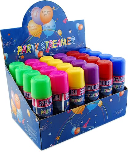 Silly String es un juguete de plástico flexible y a menudo de colores brillantes, que se lanza como un chorro de líquido desde un aerosol
